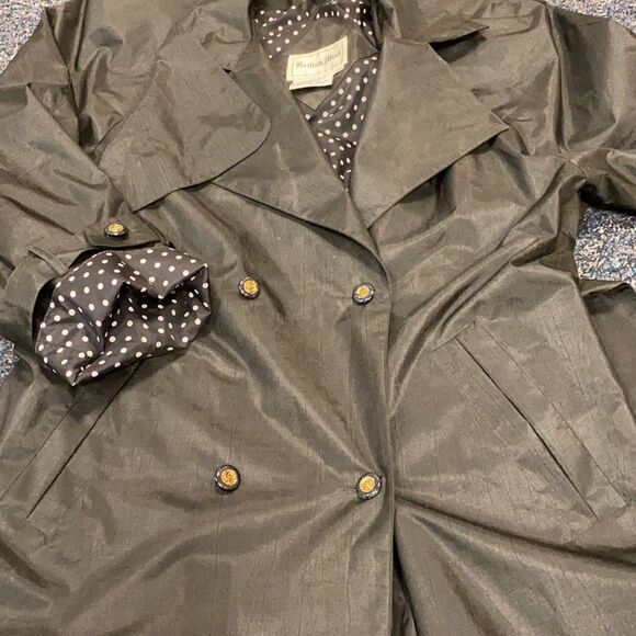 British Mist Black Polka Dotted Accented Trench 14 - Picture 2 of 6